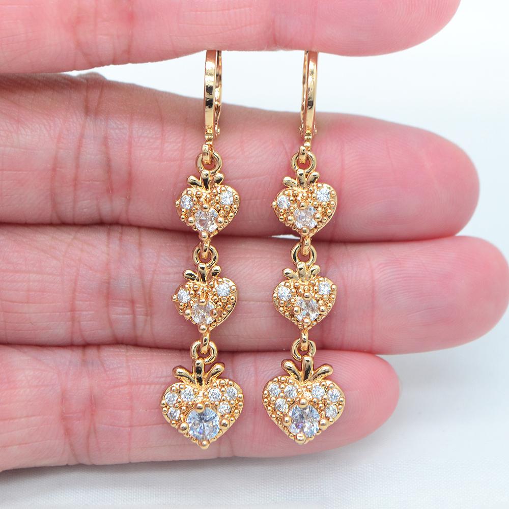 Модные ювелирные изделия золотого цвета женские прозрачные серьги с цирконием с тройным сердечком любви, ювелирные изделия
Модные ювелирные изделия золотого цвета женские прозрачные серьги с цирконием с тройным сердечком любви, ювелирные изделия