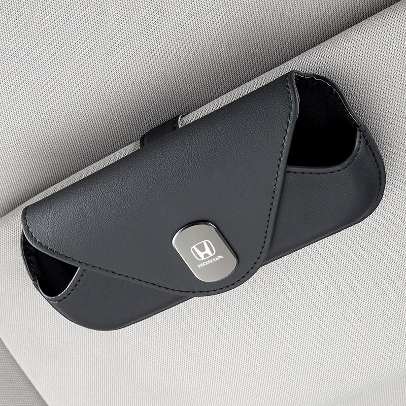 Leather Car Sun Visor Glasses Case Box Sunglasses Storage Clip For Honda Mugen Power Civic Accord CRV Hrv Jazz CBR VFR Accessory
Leather Car Sun Visor Glasses Case Box Sunglasses Storage Clip For Honda Mugen Power Civic Accord CRV Hrv Jazz CBR VFR Accessory