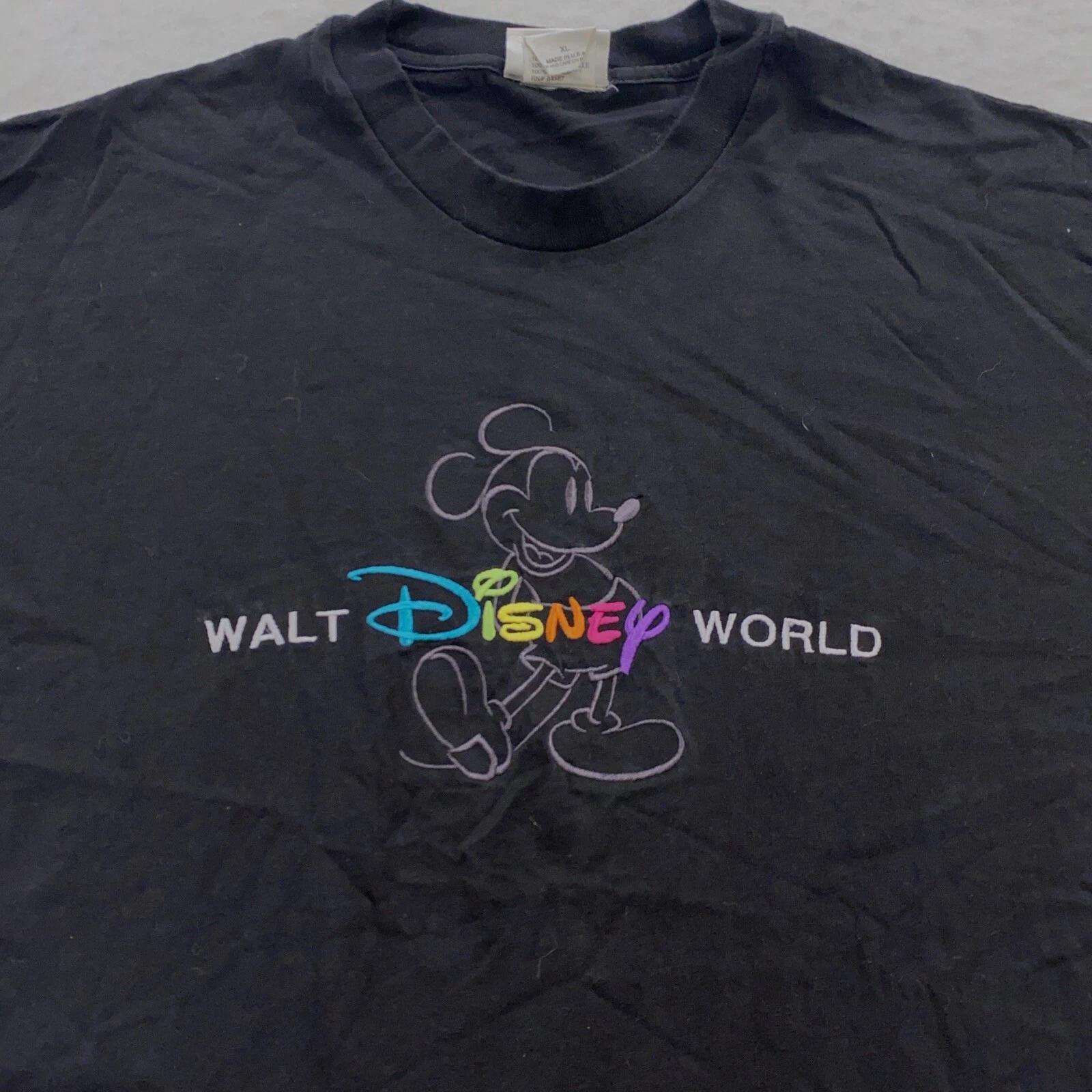 vintage 90s WALT DISNEY WORLD EMBROIDERED T-Shirt LARGE/XL soft mickey mouse S
vintage 90s WALT DISNEY WORLD EMBROIDERED T-Shirt LARGE/XL soft mickey mouse S