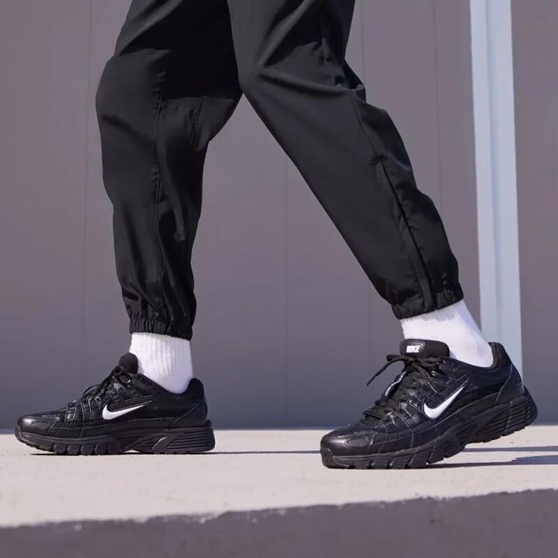 Чоловіче ретро-взуття Nike P-6000 для повсякденного носіння EUR 40
Чоловіче ретро-взуття Nike P-6000 для повсякденного носіння EUR 40