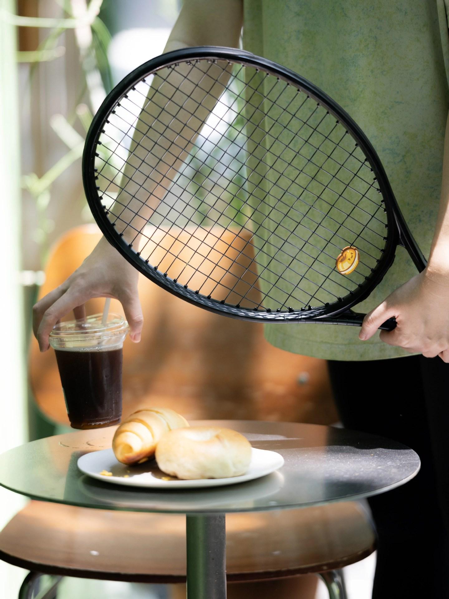 Cartoon Silicone Tennis Racket Dampener - Limited Edition Cute Shockproof Accessory
Cartoon Silicone Tennis Racket Dampener - Limited Edition Cute Shockproof Accessory