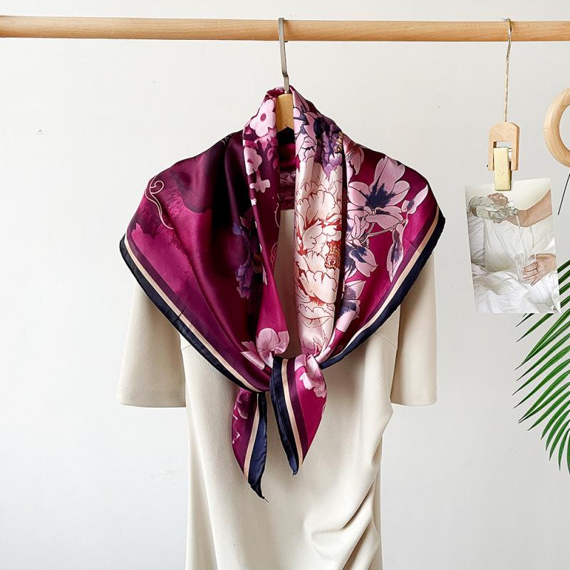 Шелковый шарф для женщин Весна и лето Новый атласный принт Имитация шелкового шарфа Большой квадратный шарф Темпераментная шаль Головной платок 90cm
Шелковый шарф для женщин Весна и лето Новый атласный принт Имитация шелкового шарфа Большой квадратный шарф Темпераментная шаль Головной платок 90cm