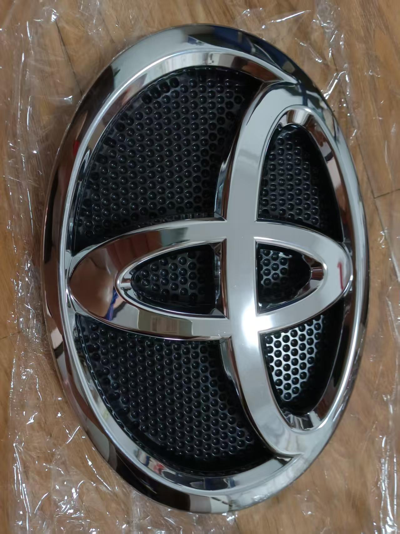 Direct Replacement Front Emblem 190x130mm for Toyota Hilux Revo / OEM 75310-0K010/0K040/0K060/0K050 190x130mm чёрный
Direct Replacement Front Emblem 190x130mm for Toyota Hilux Revo / OEM 75310-0K010/0K040/0K060/0K050 190x130mm чёрный
