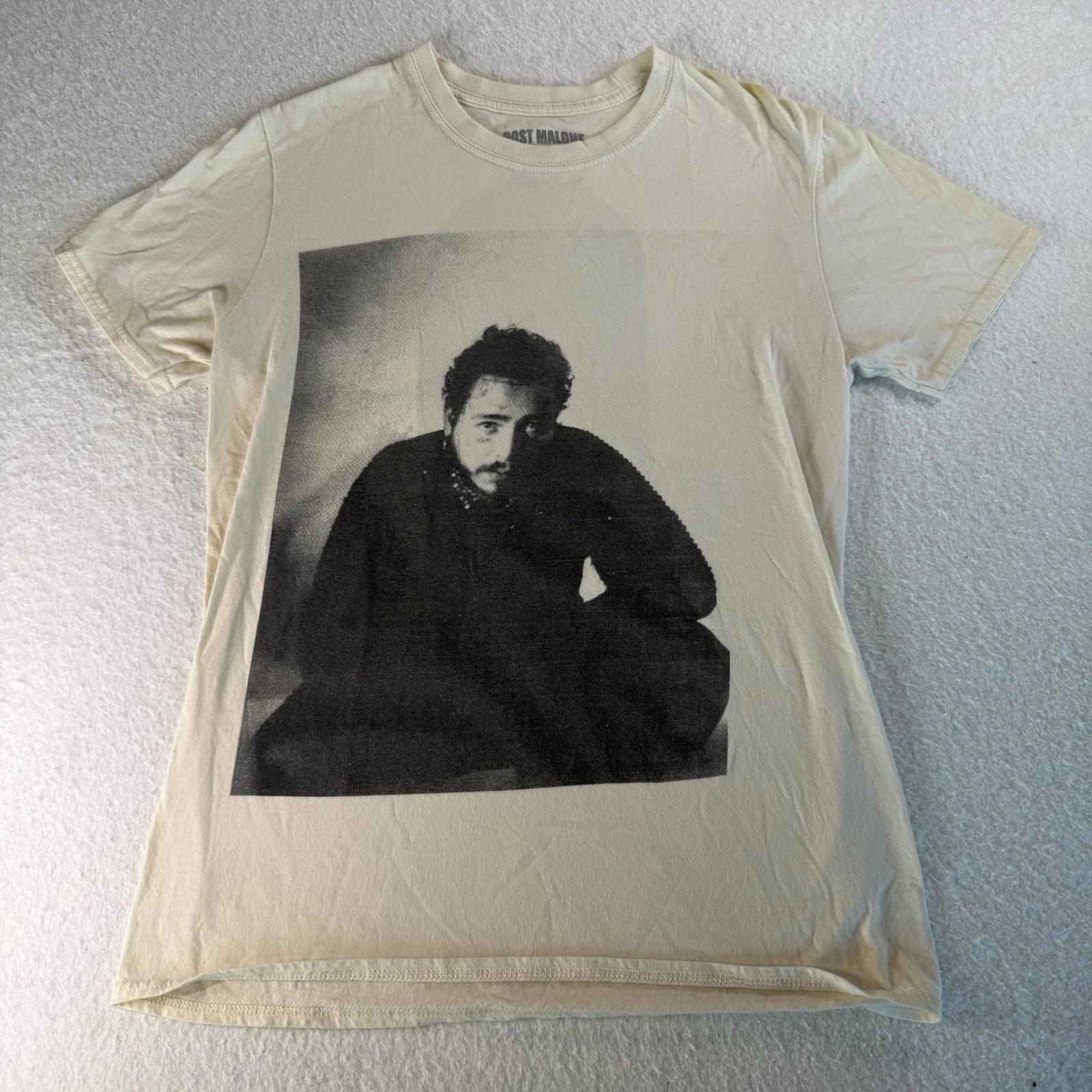 Post Malone Runaway Tour White T-Shirt Rap Hip Hop Hollywoods Bleeding Medium M
Post Malone Runaway Tour White T-Shirt Rap Hip Hop Hollywoods Bleeding Medium M