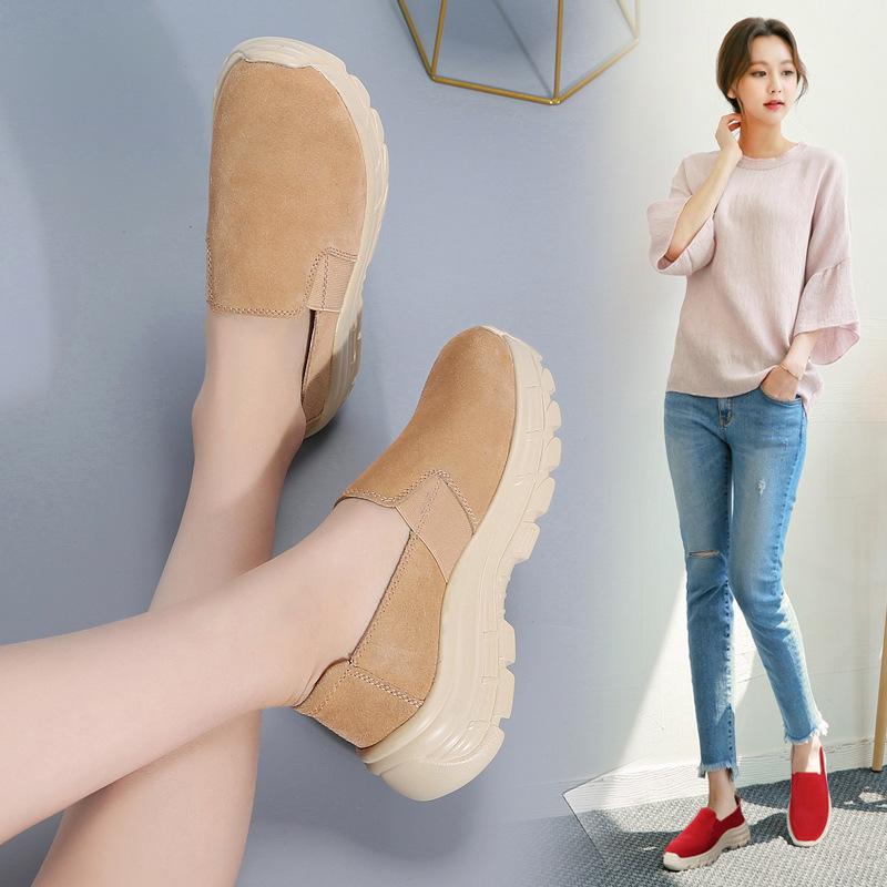 Spring and summer one-pedal casual women s rocking shoes platform mother shoes soft-soled wedge heel women s shoes lazy shoes 35 червоний
Spring and summer one-pedal casual women s rocking shoes platform mother shoes soft-soled wedge heel women s shoes lazy shoes 35 червоний