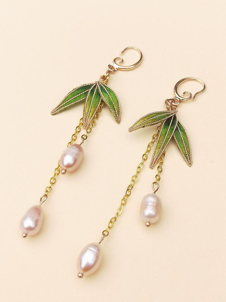 Нематериальное культурное наследие Завернутые цветы Заколка для волос из бамбукового листа Аксессуары для ханьфу и ципао Повседневная универсальная антикварная заколка-гребень с бахромой Серьги
Нематериальное культурное наследие Завернутые цветы Заколка для волос из бамбукового листа Аксессуары для ханьфу и ципао Повседневная универсальная антикварная заколка-гребень с бахромой Серьги