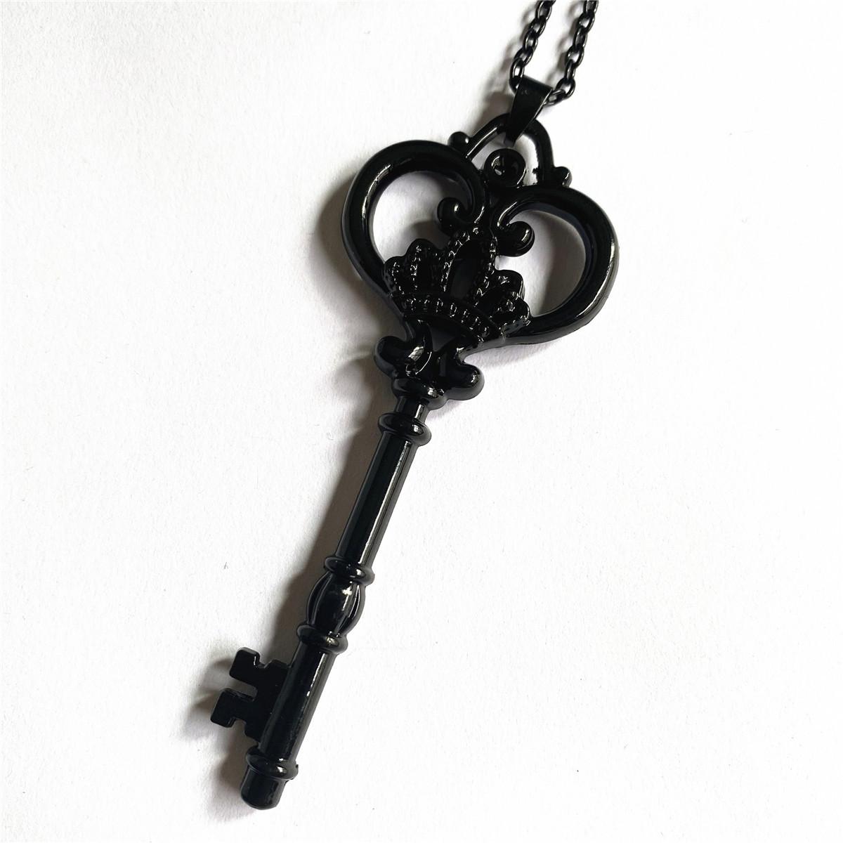 Punk Fashion Black Retro Hollowed-out Totem Crown Pattern Key Pendant Necklace for Women Men Hallowmas Collar Chain Jewelry Gift
Punk Fashion Black Retro Hollowed-out Totem Crown Pattern Key Pendant Necklace for Women Men Hallowmas Collar Chain Jewelry Gift