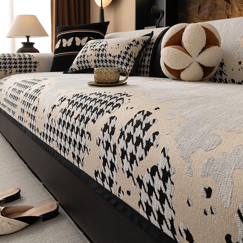 Light Luxury Straight Row Sofa Cover Cloth One-piece Laying Fixed Anti Slip Sofa Cushion Cover Thickened All Season Universal 70 X 70cm
Light Luxury Straight Row Sofa Cover Cloth One-piece Laying Fixed Anti Slip Sofa Cushion Cover Thickened All Season Universal 70 X 70cm