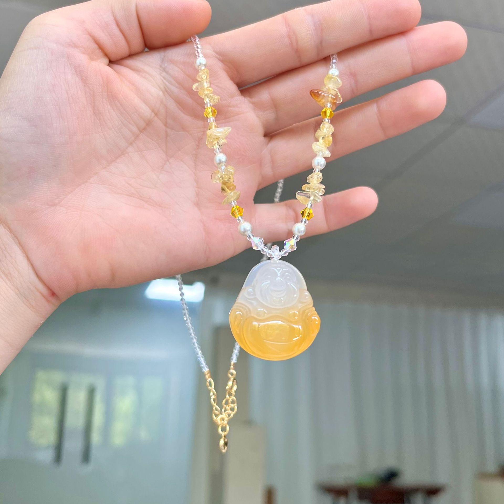 Natural Agate Necklace with Chalcedony Yolk, Guanyin Buddha Leaf, and Safety Buckle Sweater Chain
Natural Agate Necklace with Chalcedony Yolk, Guanyin Buddha Leaf, and Safety Buckle Sweater Chain