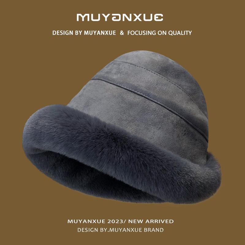 Hat women s winter new plush bucket hat warm cotton hat windproof ear protection women s autumn and winter plush basin hat M(54-60cm) серый
Hat women s winter new plush bucket hat warm cotton hat windproof ear protection women s autumn and winter plush basin hat M(54-60cm) серый