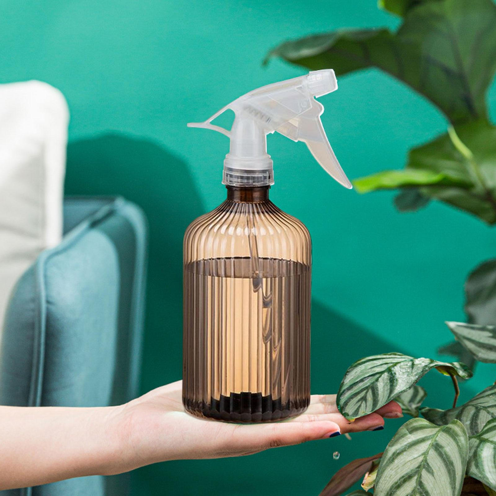 Clear Spray Bottle with Adjustable Nozzle for Home and Garden Use коричневий
Clear Spray Bottle with Adjustable Nozzle for Home and Garden Use коричневий