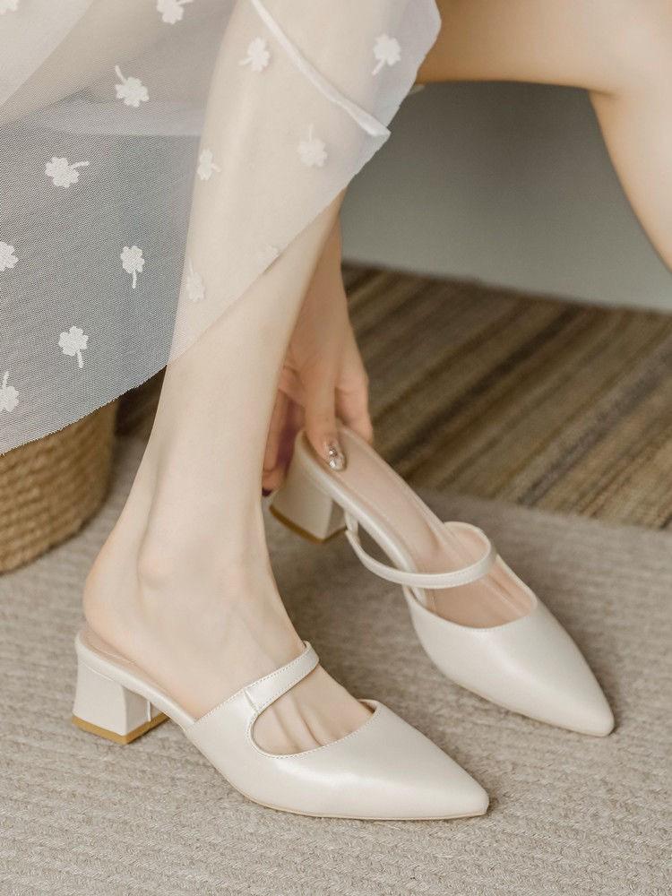 2025 лето новый серебристый острый носок литературный темперамент ретро универсальная сумка голова свет рот толстый каблук мюли 40
2025 лето новый серебристый острый носок литературный темперамент ретро универсальная сумка голова свет рот толстый каблук мюли 40