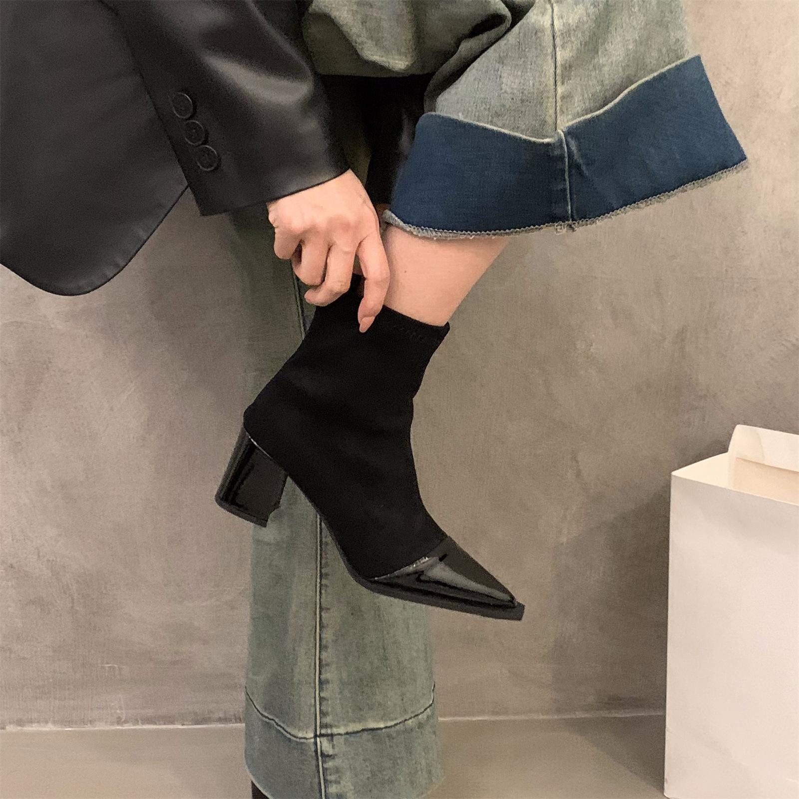 High Heel Pointed Retro Skinny Boots Short Boots Women s Shoes 2024 Autumn and Winter Suede Leopard Print French Fleece Boots 35 чёрный
High Heel Pointed Retro Skinny Boots Short Boots Women s Shoes 2024 Autumn and Winter Suede Leopard Print French Fleece Boots 35 чёрный