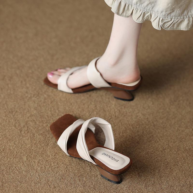 Pick up Gu with skirt, half-drag sandals, fashion women s shoes, summer new models, not tired feet, fairy high-heeled cool slippers 39
Pick up Gu with skirt, half-drag sandals, fashion women s shoes, summer new models, not tired feet, fairy high-heeled cool slippers 39