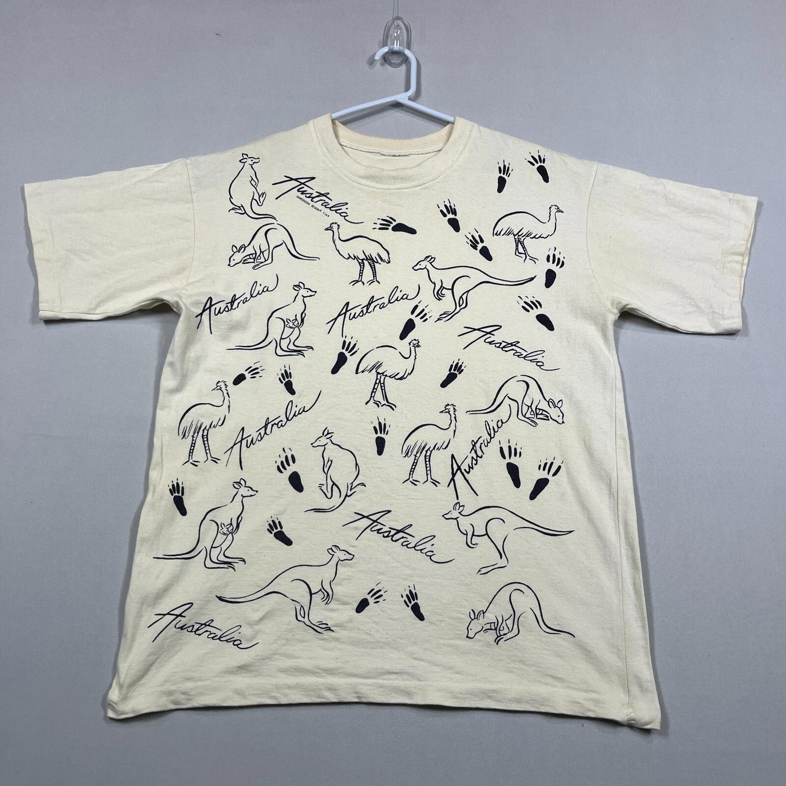 Vintage Australiana T Shirt 90s Single Stitch Beige Animal Tee Art Mens Medium M XL
Vintage Australiana T Shirt 90s Single Stitch Beige Animal Tee Art Mens Medium M XL