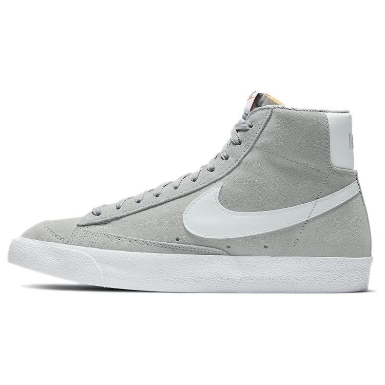 новые Nike Blazer Mid 77 Suede Светло-серый дымчатый 43
новые Nike Blazer Mid 77 Suede Светло-серый дымчатый 43