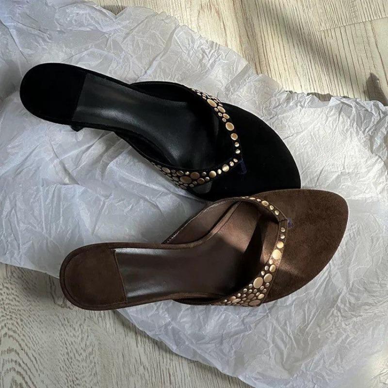 Women s Stiletto Sandals Summer New Style Pointed Toe Rivet Suede Anti-slip Wear-resistant High-heeled Slippers 40 чорний
Women s Stiletto Sandals Summer New Style Pointed Toe Rivet Suede Anti-slip Wear-resistant High-heeled Slippers 40 чорний