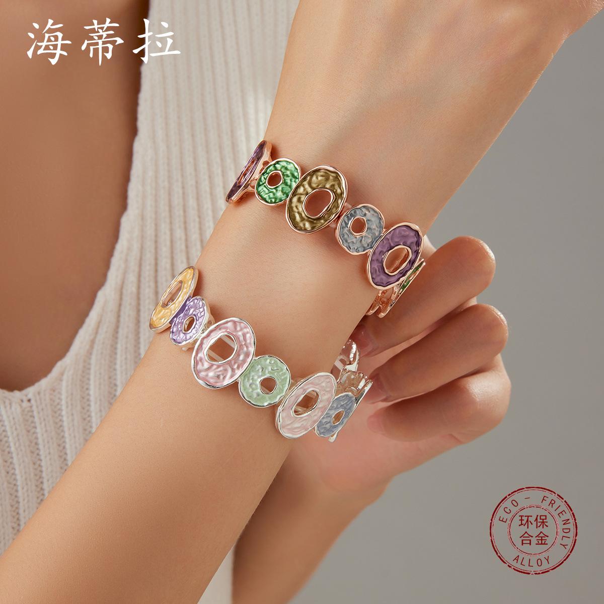 Color painting oil oval hollow elastic bracelet corrugated women s handmade versatile alloy bracelet
Color painting oil oval hollow elastic bracelet corrugated women s handmade versatile alloy bracelet