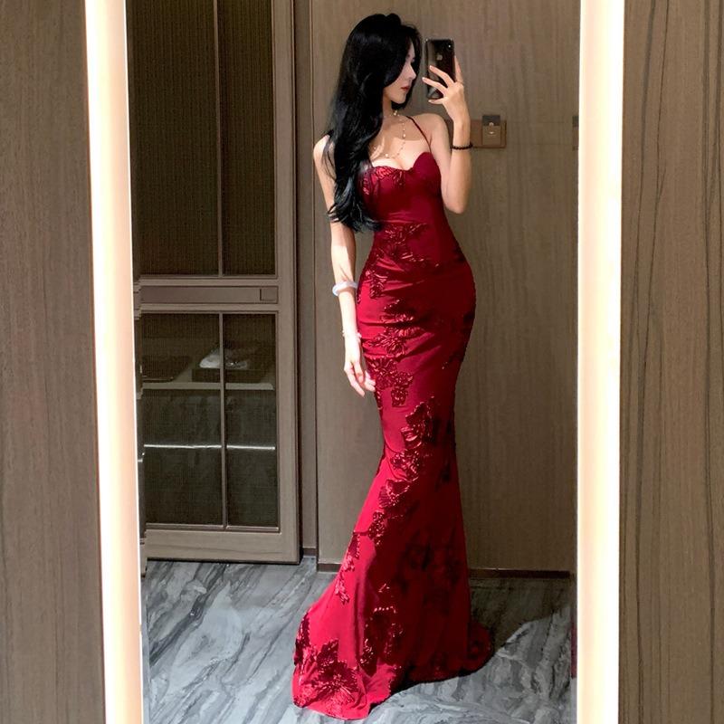 Sexy Backless Lace Embroidery Slim-fit Hip-wrapped Long Dress Temperament Fishtail Suspender Dress Birthday Party Dress Dress Dress S бордовый
Sexy Backless Lace Embroidery Slim-fit Hip-wrapped Long Dress Temperament Fishtail Suspender Dress Birthday Party Dress Dress Dress S бордовый