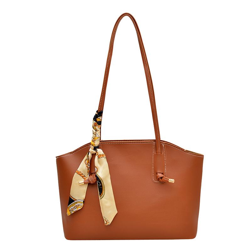 Largecapacity tote bag, spring new shoulder bag, solid color women s bag, commuting to work, underarm bag, women s bag коричневий
Largecapacity tote bag, spring new shoulder bag, solid color women s bag, commuting to work, underarm bag, women s bag коричневий