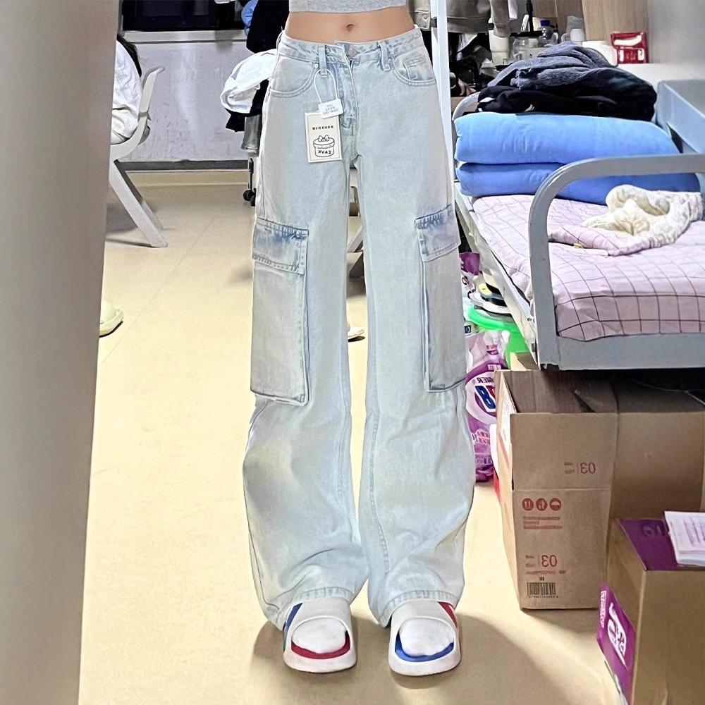 Women s Summer 2025 Light Blue Retro Multi-Pocket Denim Jumpsuit with Low-Waist and Wide-Leg Floor-Length Pants Small синій
Women s Summer 2025 Light Blue Retro Multi-Pocket Denim Jumpsuit with Low-Waist and Wide-Leg Floor-Length Pants Small синій