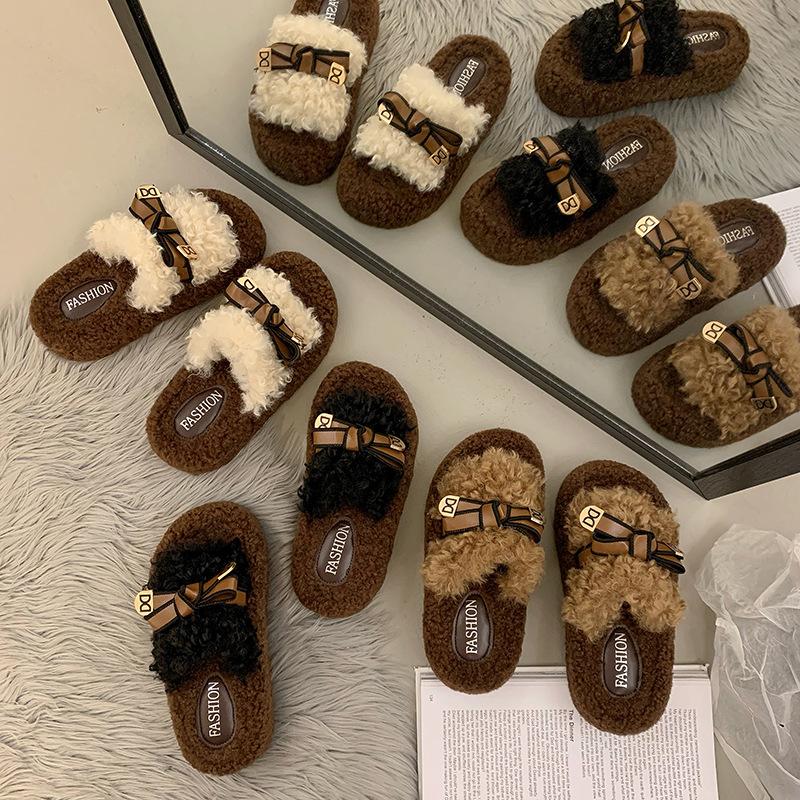 Premium thick-bottomed fluffy slippers for women s outer wear 2024 autumn new retro versatile belt buckle open-toed cotton slippers 35 бежевый
Premium thick-bottomed fluffy slippers for women s outer wear 2024 autumn new retro versatile belt buckle open-toed cotton slippers 35 бежевый