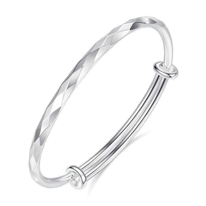 Silver-Plated Rhombus Bracelet: High-End Niche Design Bangle, Perfect Birthday Gift for Girlfriend.
Silver-Plated Rhombus Bracelet: High-End Niche Design Bangle, Perfect Birthday Gift for Girlfriend.
