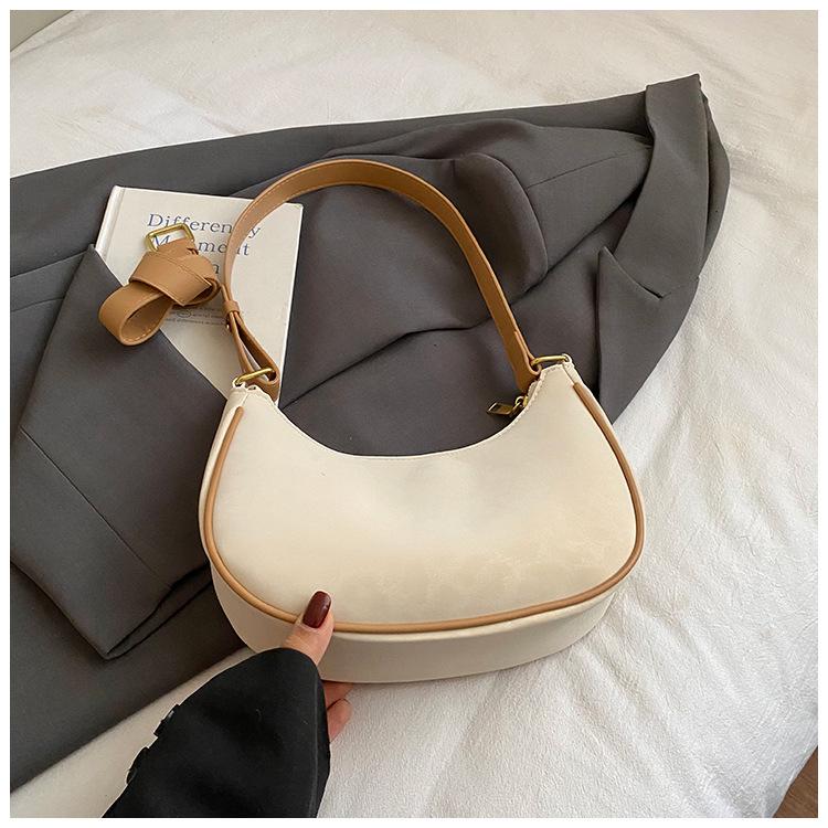 Retro fashion handbag winter new high value texture fashion single shoulder underarm dumpling bag
Retro fashion handbag winter new high value texture fashion single shoulder underarm dumpling bag