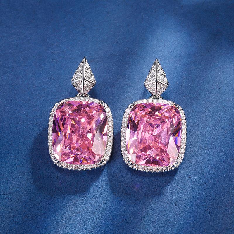 Jewelry Copper Bottom Gold-Plated Simulation Pink Diamond Temperament Hollow Set Pendant Ring 4 * 16 Stud Earrings 12 * 14
Jewelry Copper Bottom Gold-Plated Simulation Pink Diamond Temperament Hollow Set Pendant Ring 4 * 16 Stud Earrings 12 * 14