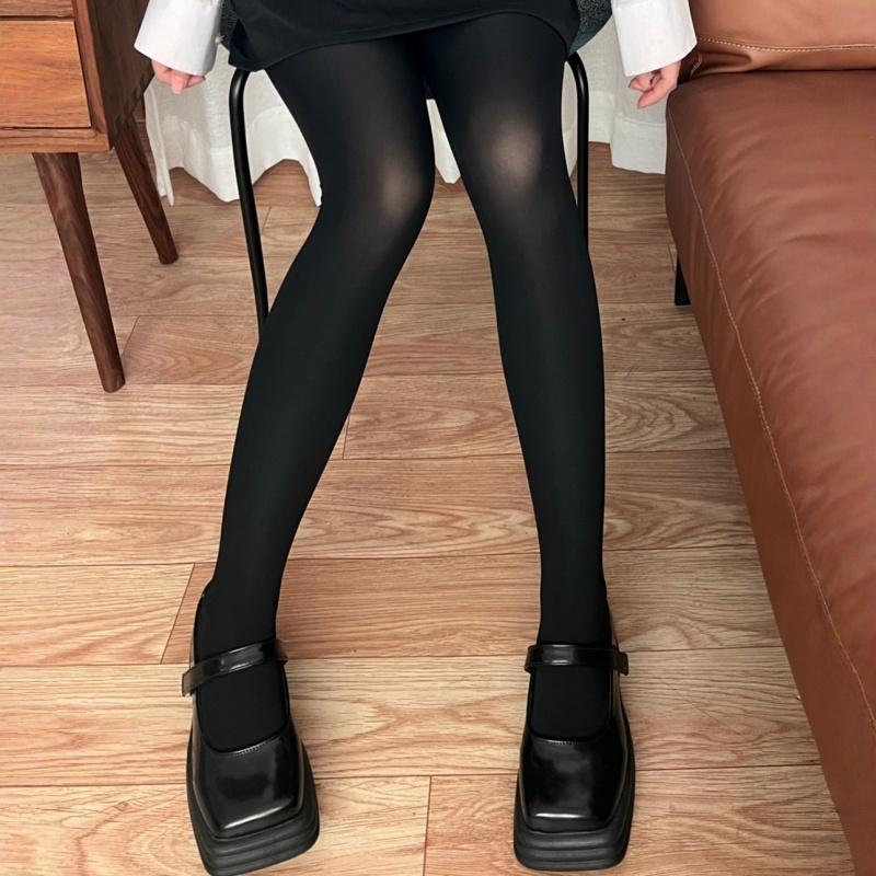80D Soft Velvet Stockings, Retro Black, High Elasticity, Spring/Autumn Pantyhose, Women S Solid Color Fashion Tight Pantyhose One Size
80D Soft Velvet Stockings, Retro Black, High Elasticity, Spring/Autumn Pantyhose, Women S Solid Color Fashion Tight Pantyhose One Size