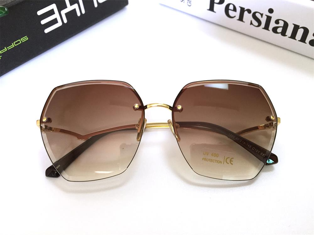 New Oversized Brown Sunglasses Fashion Square Shades For Women Big Frame Vintage Retro Gradient Sunglasses Female Lunette
New Oversized Brown Sunglasses Fashion Square Shades For Women Big Frame Vintage Retro Gradient Sunglasses Female Lunette