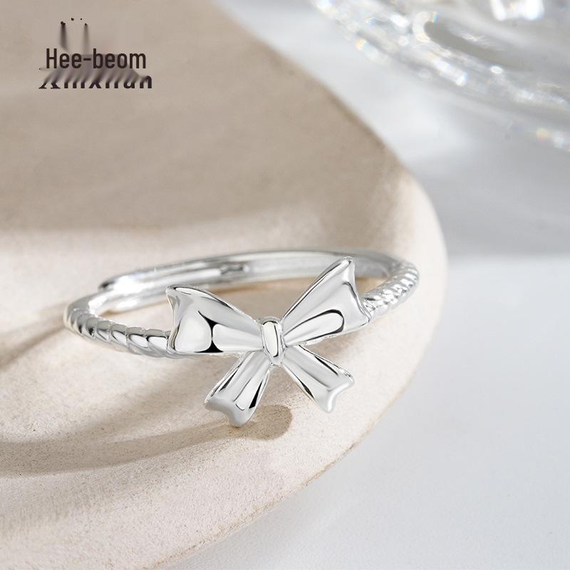 S925 Sterling Silver Adjustable Bow Ring - High-Shine Mori Style for Women Adjustable Open
S925 Sterling Silver Adjustable Bow Ring - High-Shine Mori Style for Women Adjustable Open