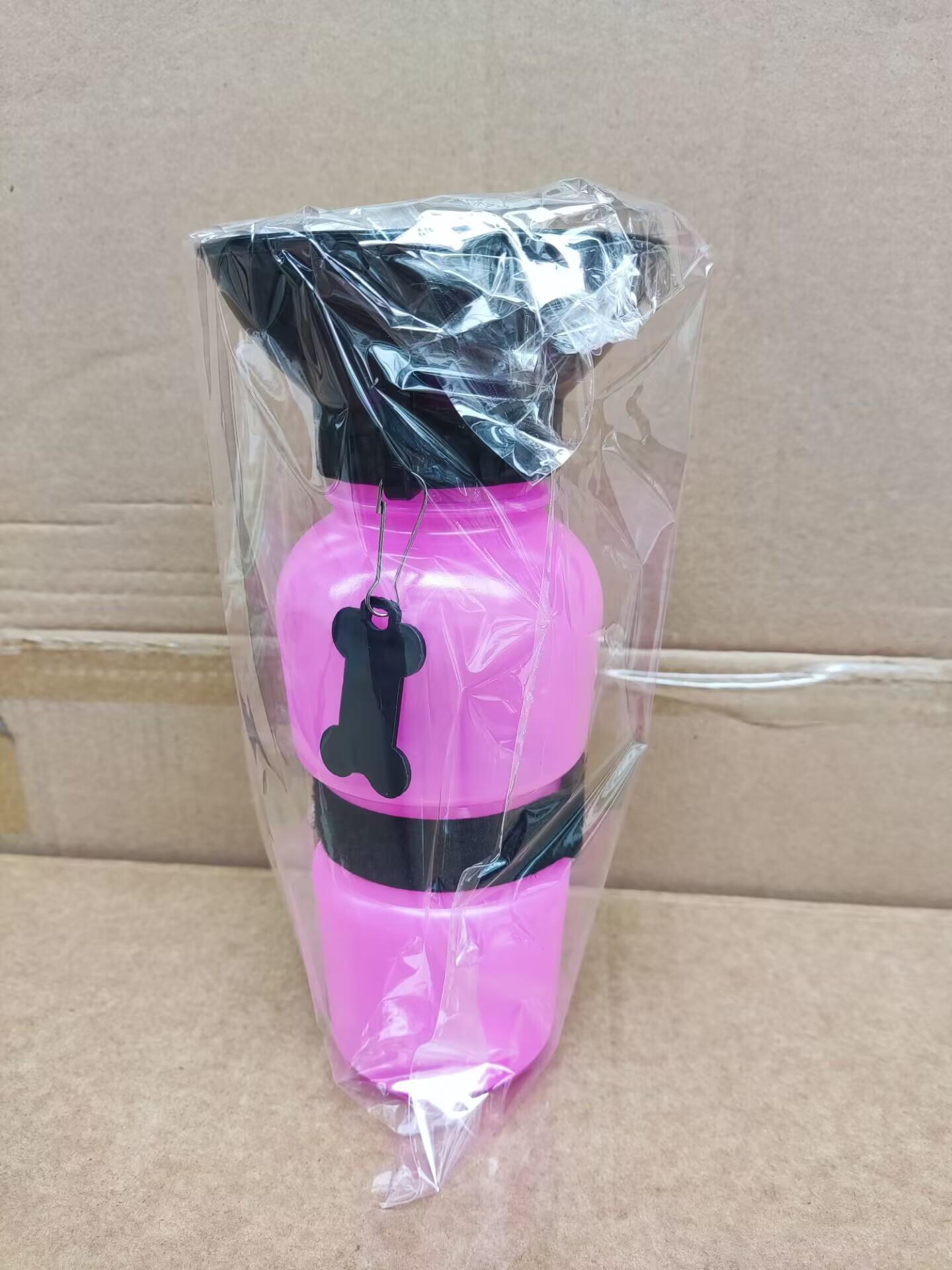 1PC Leak-Proof Dog Water Bottle - Portable Easy-Carry Pet Hydration Bottle for Travel & Walks
1PC Leak-Proof Dog Water Bottle - Portable Easy-Carry Pet Hydration Bottle for Travel & Walks