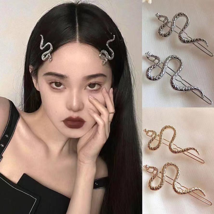 2PCS Metal Snake Hair Pin Women s Bangs Duckbill Clip Alloy Barrette Fashion Hair Clip Hairpin Hair Accessories For Women Gift
2PCS Metal Snake Hair Pin Women s Bangs Duckbill Clip Alloy Barrette Fashion Hair Clip Hairpin Hair Accessories For Women Gift