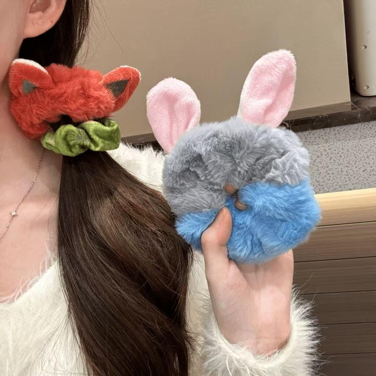 Plush Fox Ear Hair Tie - Cute Cartoon Autumn/Winter High Elastic Hair Accessory for Women
Plush Fox Ear Hair Tie - Cute Cartoon Autumn/Winter High Elastic Hair Accessory for Women