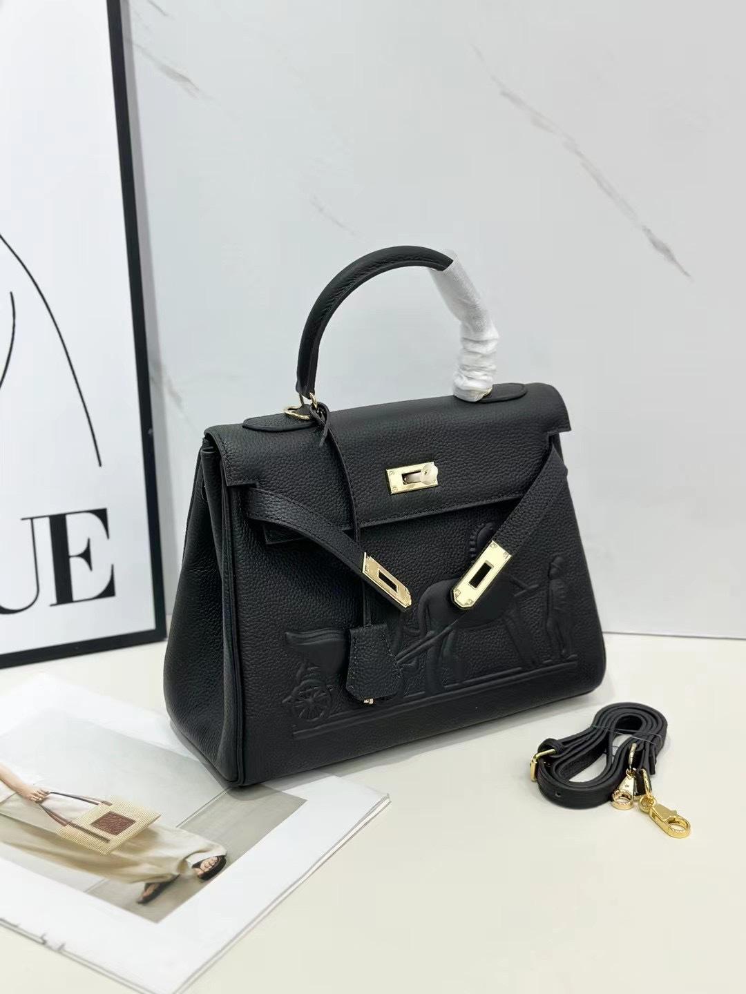 Новая тисненая женская сумка Matu из кожи Head Layer с тиснением, ручная сумка на одно плечо с перекрестным ремнем 28x12x23cm чёрный
Новая тисненая женская сумка Matu из кожи Head Layer с тиснением, ручная сумка на одно плечо с перекрестным ремнем 28x12x23cm чёрный