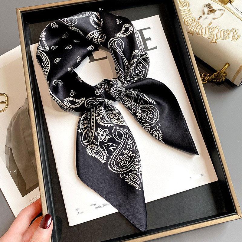 100% шелковый шарф женский шелковичный роскошный высококачественный квадратный модный принт для волос шейный платок дамская шаль обертывания хиджаб бандана шарфы 70x70cm
100% шелковый шарф женский шелковичный роскошный высококачественный квадратный модный принт для волос шейный платок дамская шаль обертывания хиджаб бандана шарфы 70x70cm