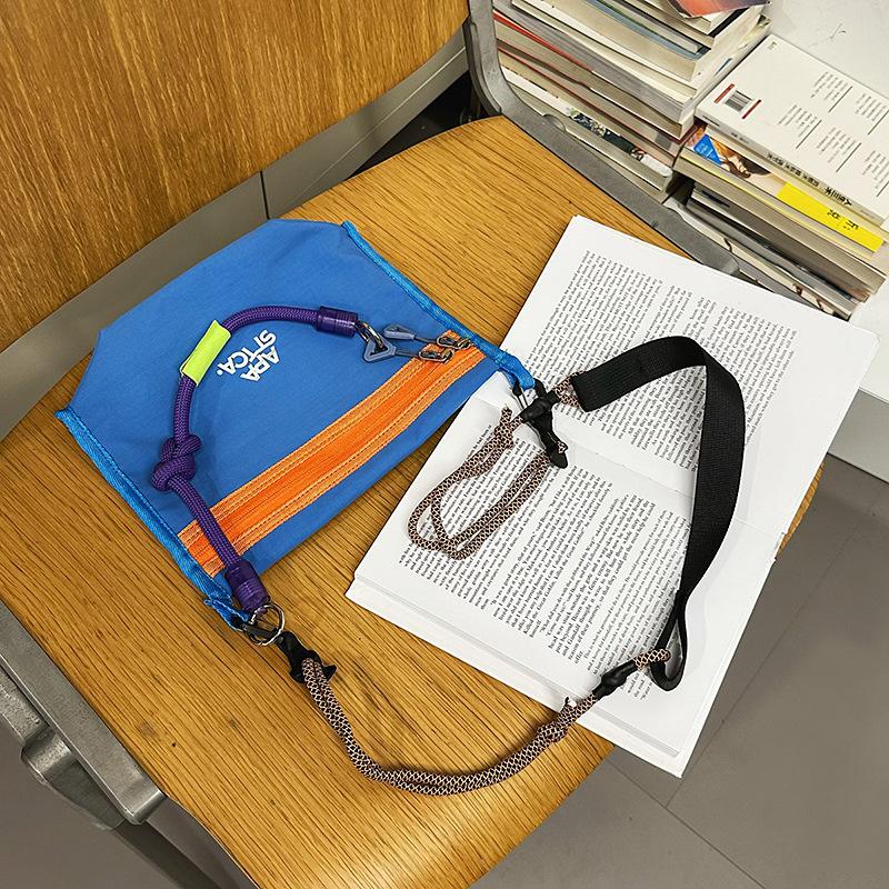 Спортивная маленькая наплечная сумка Мужская японская трендовая сумка для велоспорта на открытом воздухе Трендовая мини-повседневная сумка Женская наплечная сумка кроссбоди .
Спортивная маленькая наплечная сумка Мужская японская трендовая сумка для велоспорта на открытом воздухе Трендовая мини-повседневная сумка Женская наплечная сумка кроссбоди .