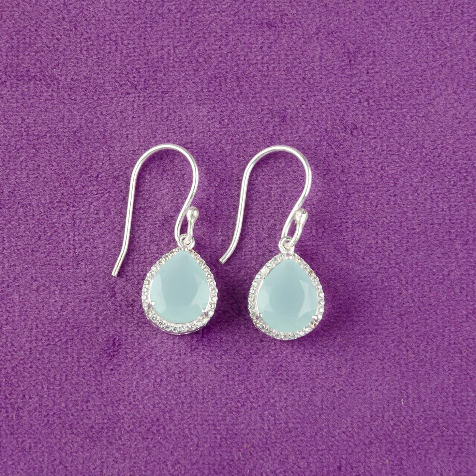 Аква Халцедон Драгоценный Камень 925 Стерлинговое Серебро Женские Украшения Циркон Серьги 1.80 CZE-4-11
Аква Халцедон Драгоценный Камень 925 Стерлинговое Серебро Женские Украшения Циркон Серьги 1.80 CZE-4-11