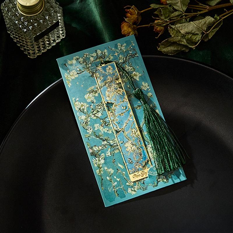 The New Early Mo Metal Bookmark Art Song Series Creative Retro Famous Painting Metal Hand Account Pendant Reading Book Holder
The New Early Mo Metal Bookmark Art Song Series Creative Retro Famous Painting Metal Hand Account Pendant Reading Book Holder