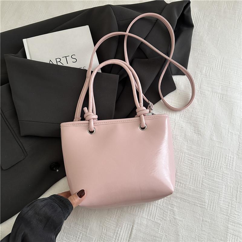 Vintage Simple Solid Color PU Leather Women s Shoulder Bags Casual Versatile Ladies Crossbody Bag Large Capacity Female Handbag рожевий
Vintage Simple Solid Color PU Leather Women s Shoulder Bags Casual Versatile Ladies Crossbody Bag Large Capacity Female Handbag рожевий