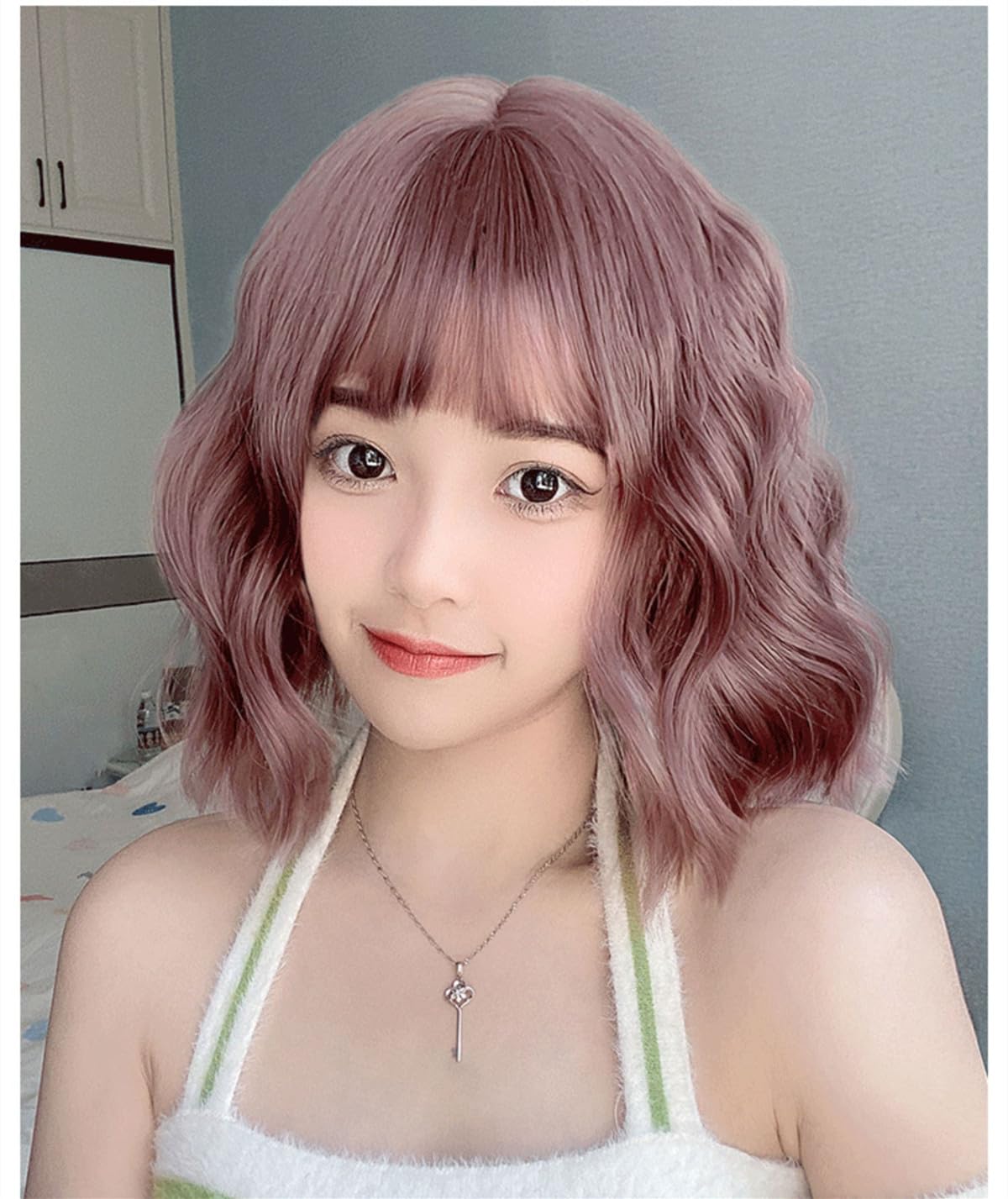 Eileen Боб Короткий Кучерявий Рожевий Натуральний Пухнастий Завиток Хімічна Завивка Середньої Довжини Кучерявий Сітка в Комплекті Перука, Перука, Волосся, Ефект Схуднення Обличчя,
Eileen Боб Короткий Кучерявий Рожевий Натуральний Пухнастий Завиток Хімічна Завивка Середньої Довжини Кучерявий Сітка в Комплекті Перука, Перука, Волосся, Ефект Схуднення Обличчя,