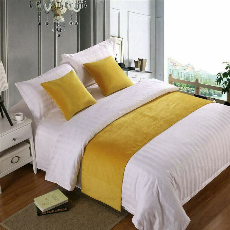 European Style Luxury Velvet Bed Runner Throw Home Hotel Decoration Bed Flag Wedding Bedroom Bed Tail Towel Pillowcase 45cmX45cm pillowcase
European Style Luxury Velvet Bed Runner Throw Home Hotel Decoration Bed Flag Wedding Bedroom Bed Tail Towel Pillowcase 45cmX45cm pillowcase