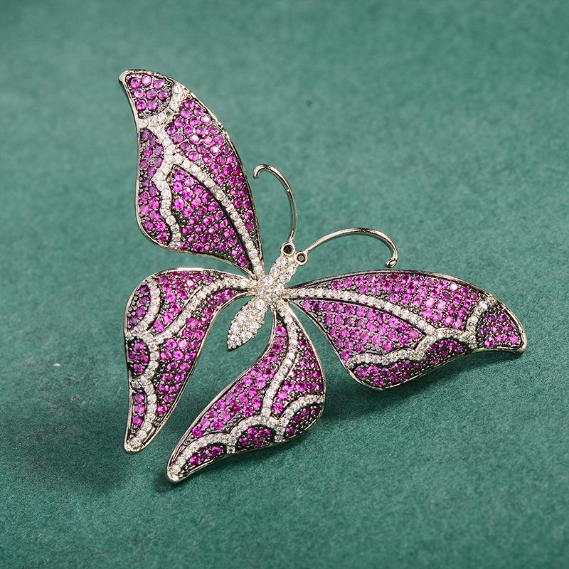 New Autumn Retro Style Fashionable Design Butterfly Brooch Set Inlaid Zircon Coat Elegant Accessories Brooch
New Autumn Retro Style Fashionable Design Butterfly Brooch Set Inlaid Zircon Coat Elegant Accessories Brooch