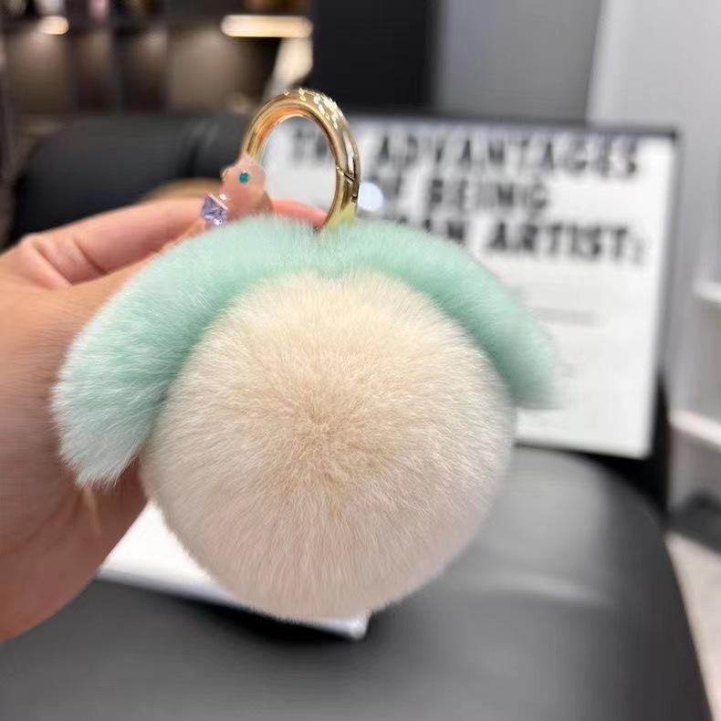 Cute Furry Peach Keychain for Car Keys Fluffty Plush Fruit Fur Peach Keyring Bag Pendant
Cute Furry Peach Keychain for Car Keys Fluffty Plush Fruit Fur Peach Keyring Bag Pendant