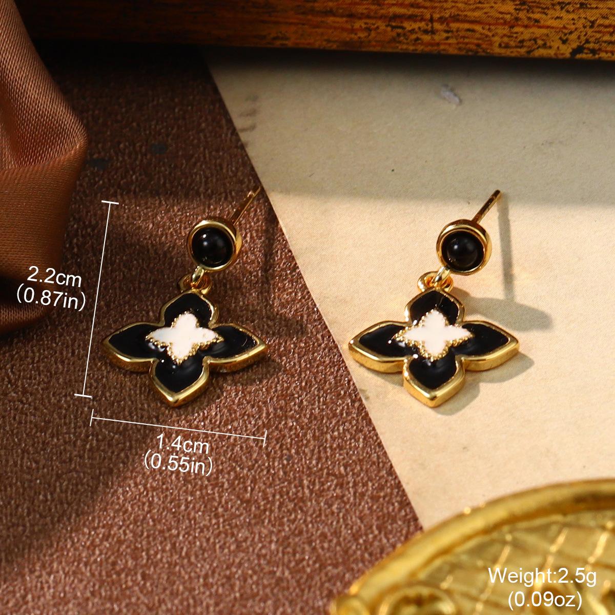 Retro tiger eye stud earrings court style flower earrings medieval vintage high-grade silver needle temperament ear jewelry
Retro tiger eye stud earrings court style flower earrings medieval vintage high-grade silver needle temperament ear jewelry