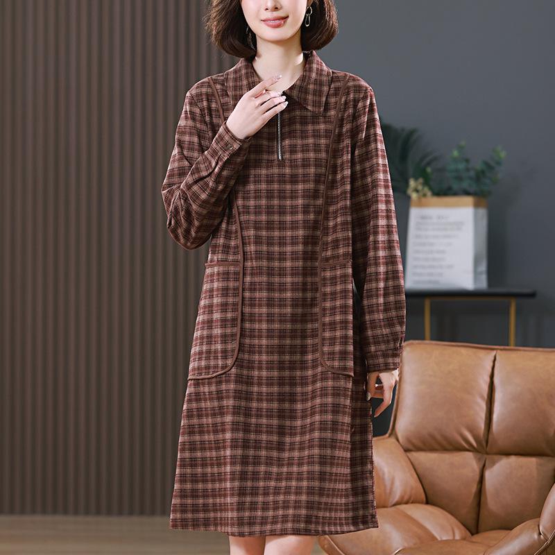 2024 Spring/Autumn Plus Size Plaid Midi Dress with Long Sleeves & Large Pockets for Mom M
2024 Spring/Autumn Plus Size Plaid Midi Dress with Long Sleeves & Large Pockets for Mom M