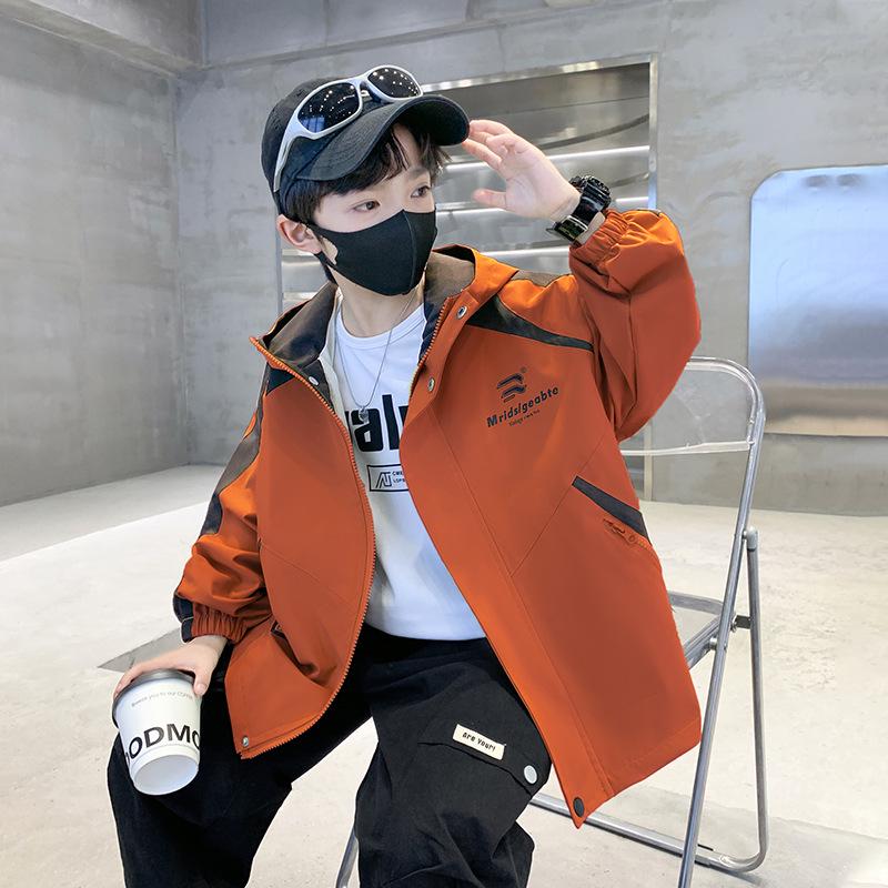 2025 Новая ветрозащитная куртка с капюшоном для мальчиков - Весенне-осенний стиль 130 cm оранжевый
2025 Новая ветрозащитная куртка с капюшоном для мальчиков - Весенне-осенний стиль 130 cm оранжевый