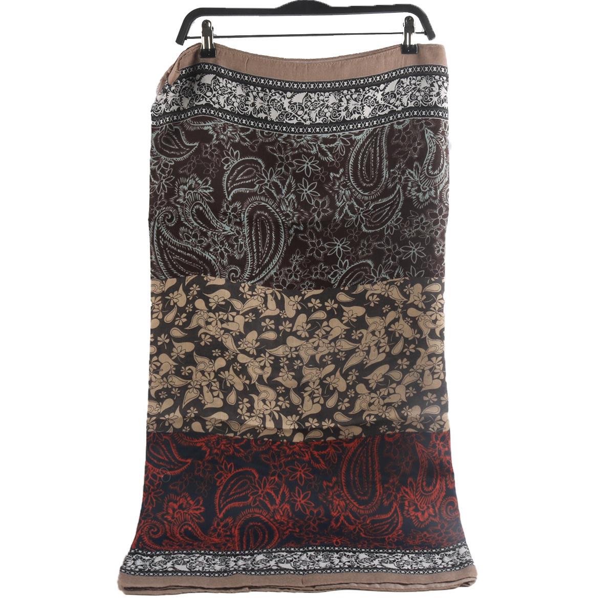 High-Quality Retro Paisley Satin Scarf for Women - Soft, Warm, and Comfortable for Autumn and Winter 85x180 cm
High-Quality Retro Paisley Satin Scarf for Women - Soft, Warm, and Comfortable for Autumn and Winter 85x180 cm