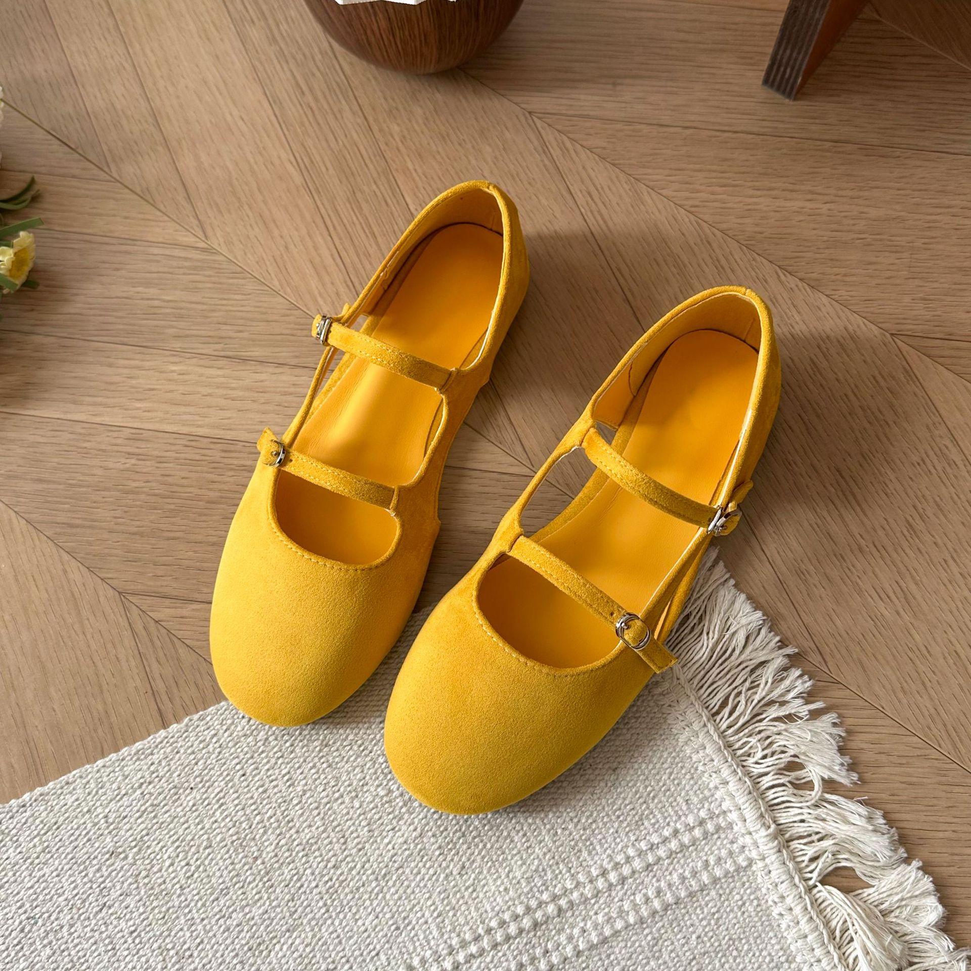 Flat bottomed retro suede single shoes for women new spring summer round toe simple comfortable low top single shoes 36 жёлтый
Flat bottomed retro suede single shoes for women new spring summer round toe simple comfortable low top single shoes 36 жёлтый